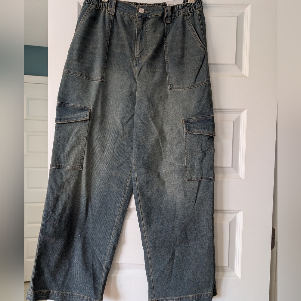 Madden Girl Skater Baggy Jeans NWT